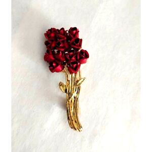 1990s Vintage Avon Red Roses Brooch, Gold Tone Metal